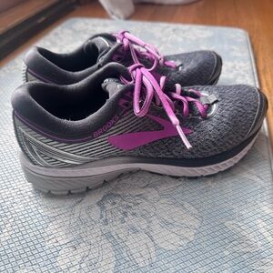 Brooks Ghost 10 Women's Grey Purple Lace-up Athletic Running Shoes - Size 7.5